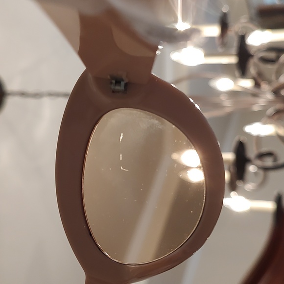 Free People Sunglasses - Picture 5 of 5